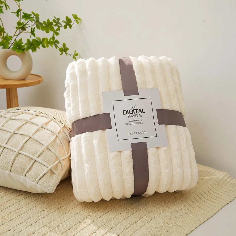Ultra Soft Fleece Bed Throw Blankets for Lunch Rest Double Sided Warm Blanket Skin-Friendly Warm Conditioning Quilt Breathable