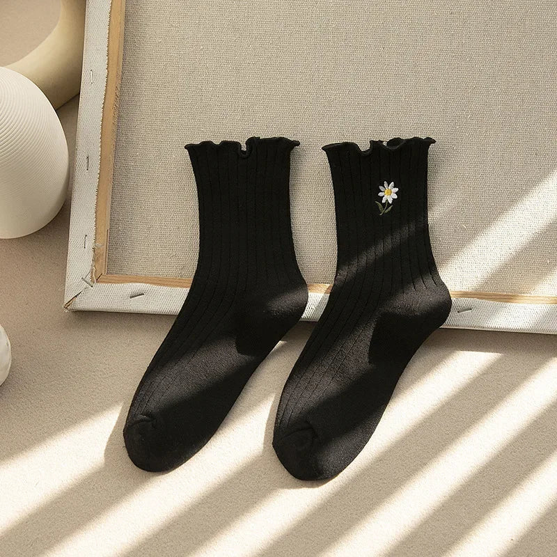 Ruffle Socks Women White Black Frilly Lolita Style Japanese Maiden Cute Kawaii Cotton Harajuku Princess Crew Socks Calcetines