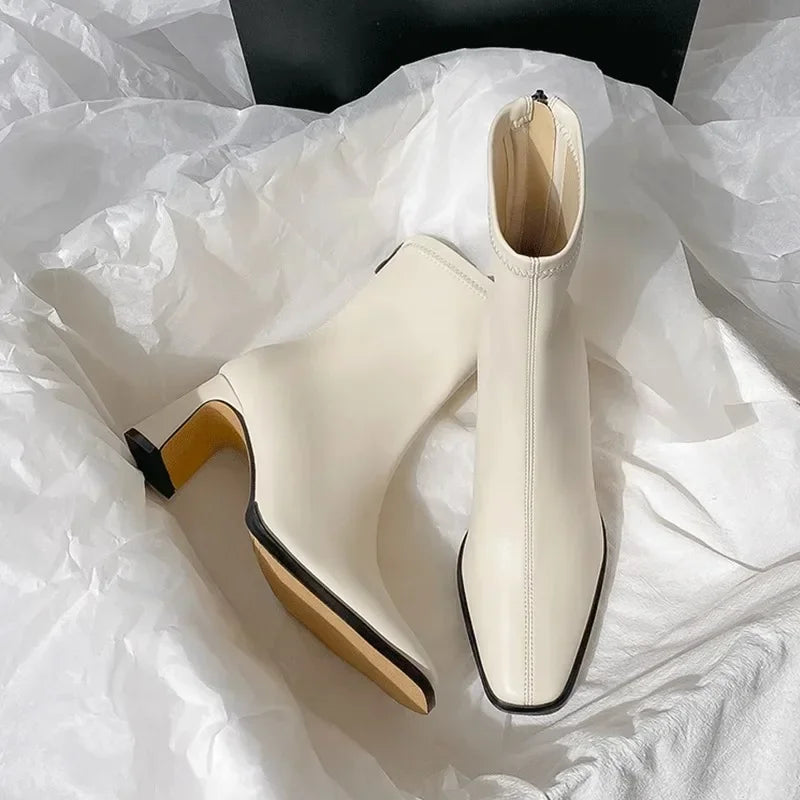 Cozy and Chic Women's Ankle Boots for Fall/Winter