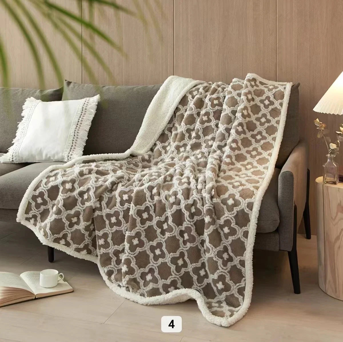 Jacquard Style Thickened Double Layer Winter Lamb Plush Blanket Pink Ghost Printed Quilt Flannel Sofa Cover Coral Velvet Blanket