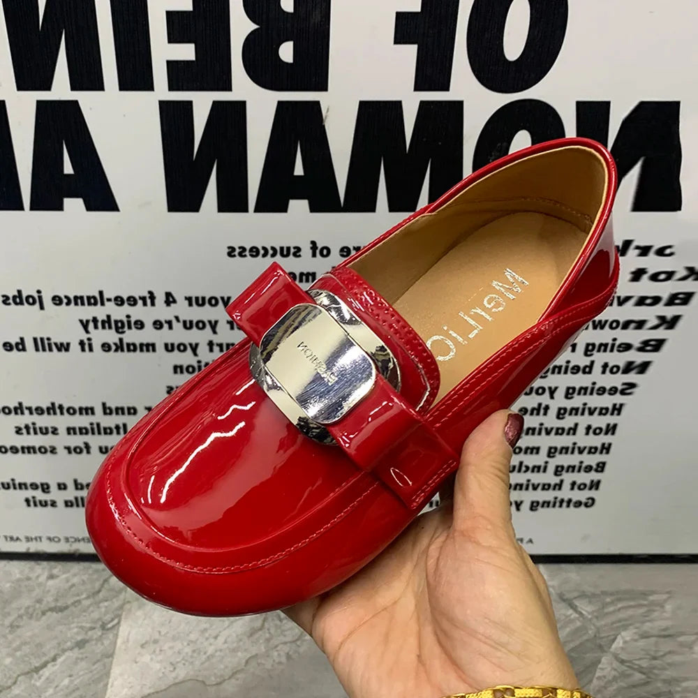 Fashion Women Loafers Plus Size Casual Women Shoes Slip On Female Flat Shoes Designer Women Mullers Patent Leather Shoes
