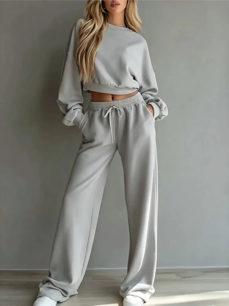 Autumn New Casual O Neck Long-sleeved Ultra-short Sweatshirt Trousers 2piece Set Women Fashion Casual Female Sports Trousers Set