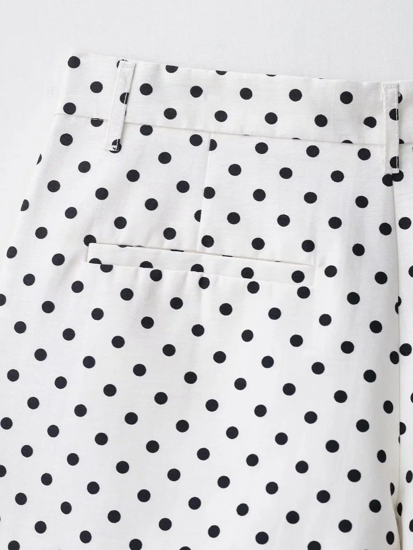 HH Fashion Women's Polka Dot Print Short Coats Autumn Long Sleeves Turtleneck Zipper With Pockets Drawstring Casual Jacket