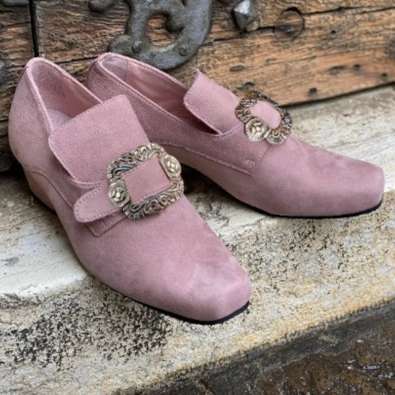 2026 New Men's Shoes Victoria Retro Women High Heels Medieval Renaissance Role Playing Party Shoes Chunky Heel Men Leather Shoes