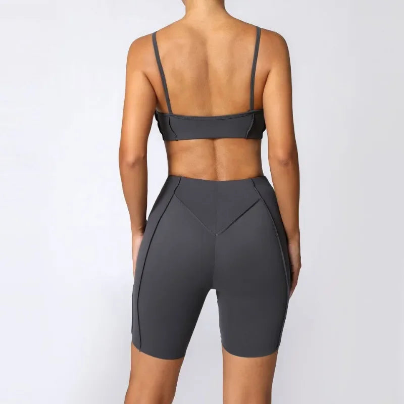 2-Piece Yoga Set – Open Back Sports Bra & High Waist Shorts