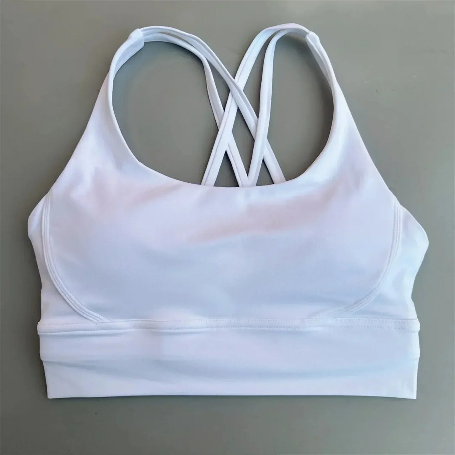 Sujetador deportivo para mujer de color liso, de punto cruzado, suave y de alta resistencia, top ajustado para entrenamiento completo, gimnasio, yoga, ropa interior con almohadillas para el pecho