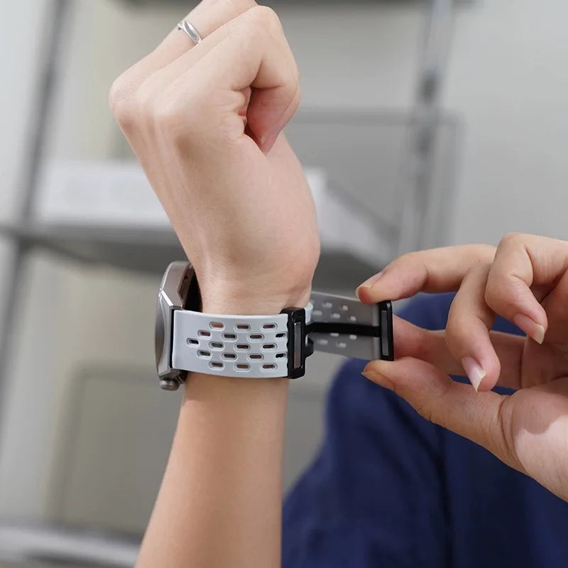 Polar Vantage, Grit X & Ignite Perforated Silicone Magnetic Clasp Band