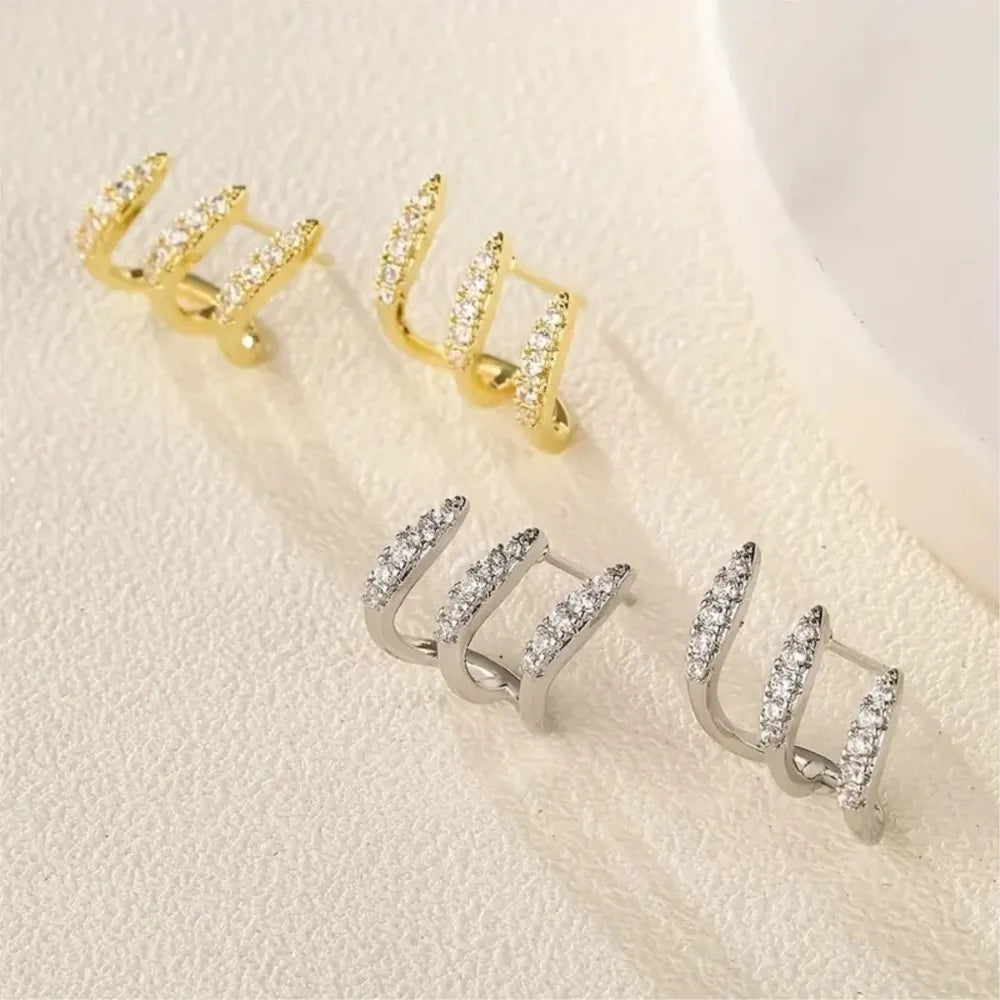 2pcs Elegant Rhinestone Three-Claw Earrings for Women Luxurious & Cute