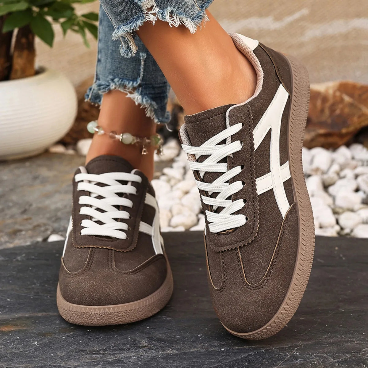 Women Sneakers 2026 Fashion Casual Flats Vulcanize Shoes Round Toe Lace Up Comfortable Flat Shoes for Women Zapatos De Mujer