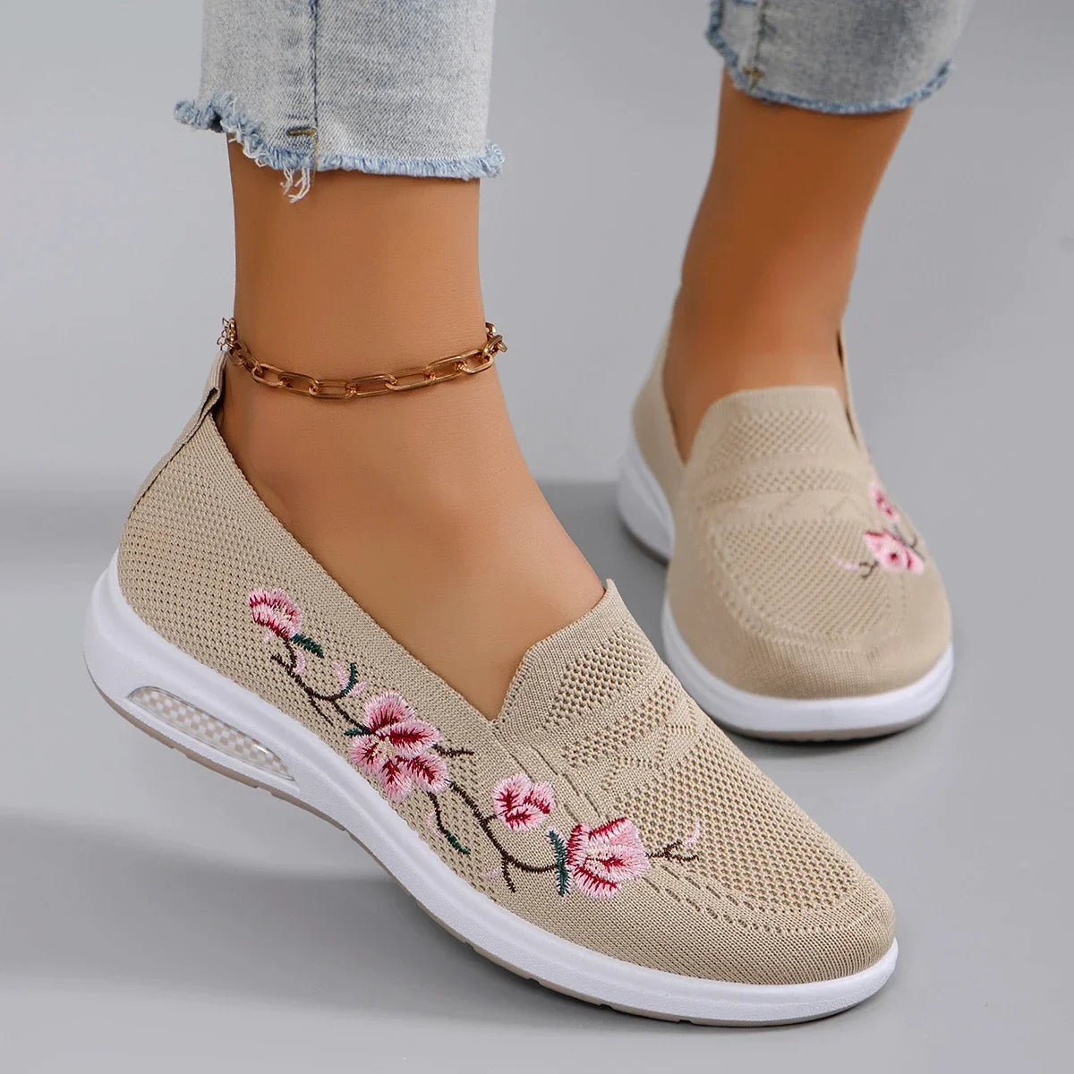 Spring new women's sports shoes, fashionable, breathable, lightweight, non-slip, wear-resistant, casual sports shoes, flat shoes