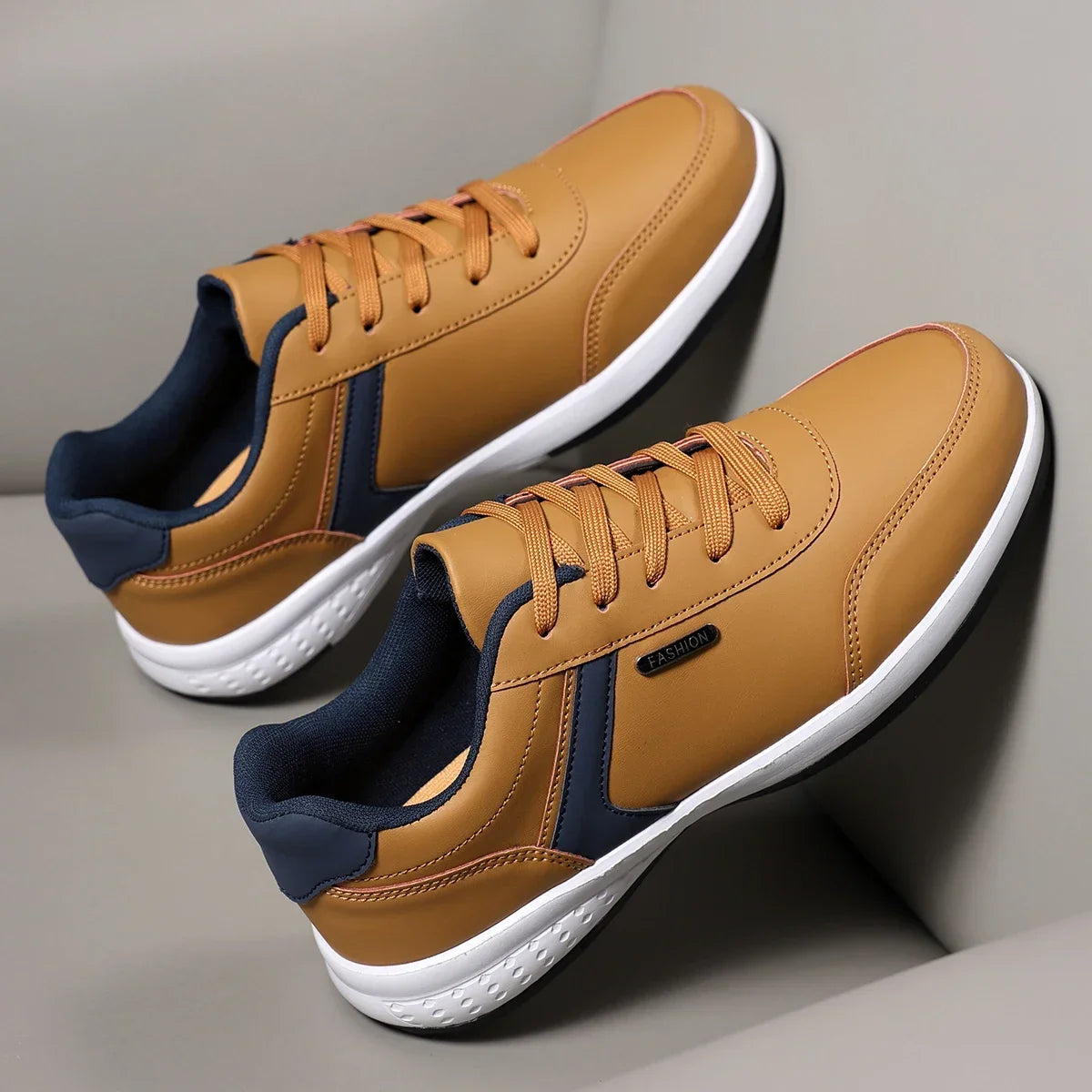 Men's Running Shoes 2025 Autumn Shock-absorbing Sports Shoes Plus Size Yellow Flat Bottomed Lightweight Casual Walking Shoes