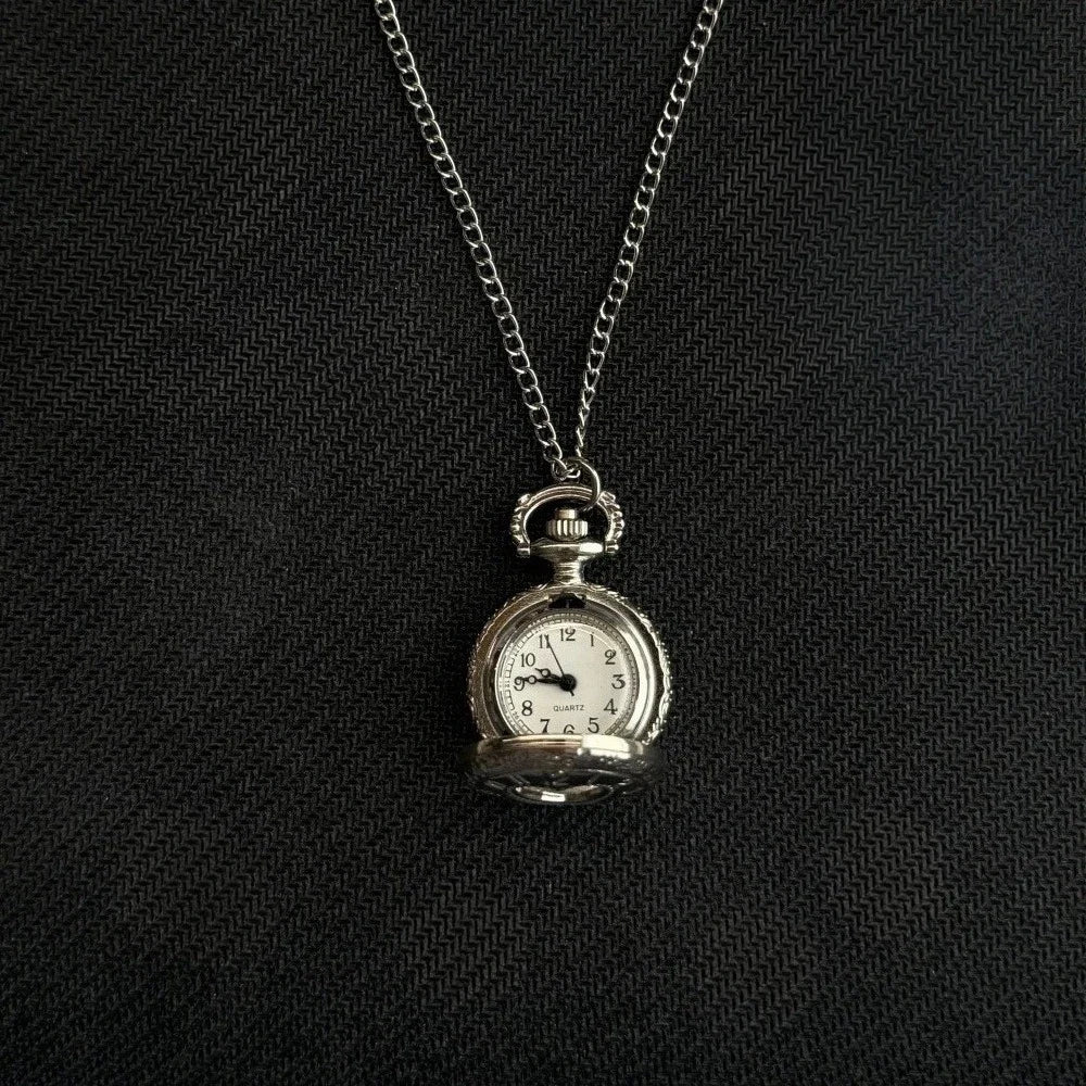 Original Hollow Heart Pocket Watch Chain Keychain Design Steampunk Clock Vintage Necklace Pendant Jewelry Watch Men Women Gift