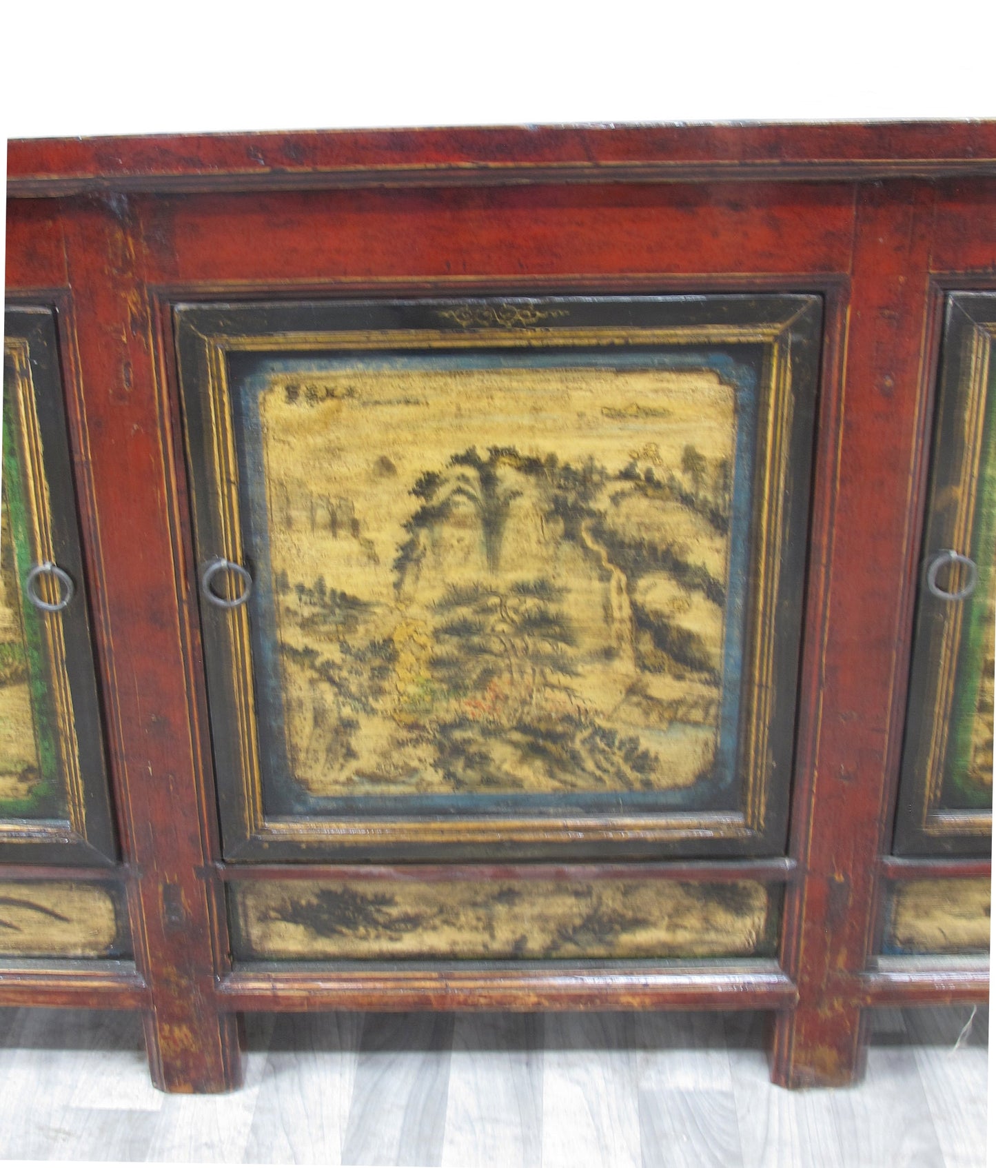 Aparador Mongol Antiguo Pintado a Mano