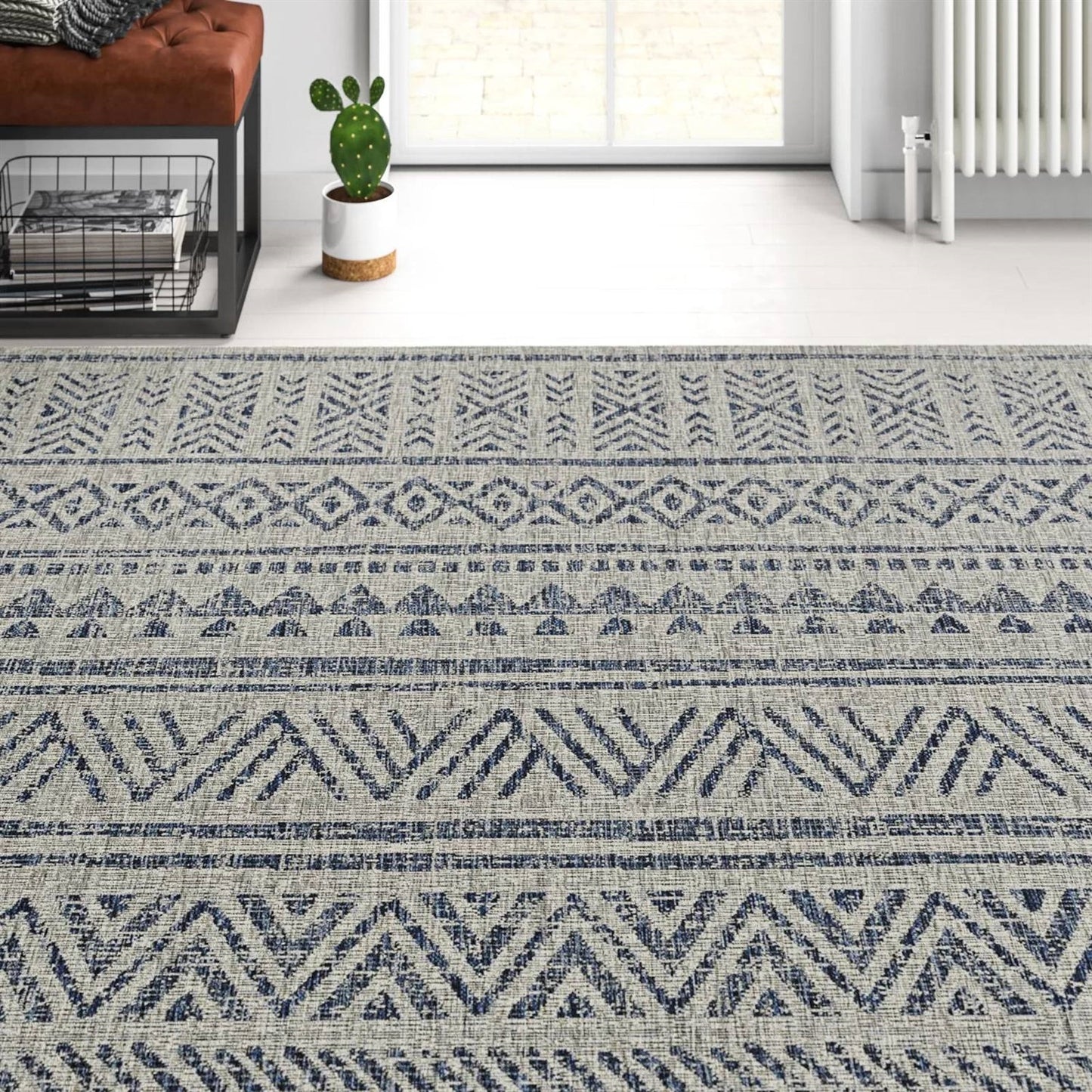Alfombra para interiores y exteriores estilo bohemio costero con diseño de chevron azul gris de 1,98 m x 2,74 m
