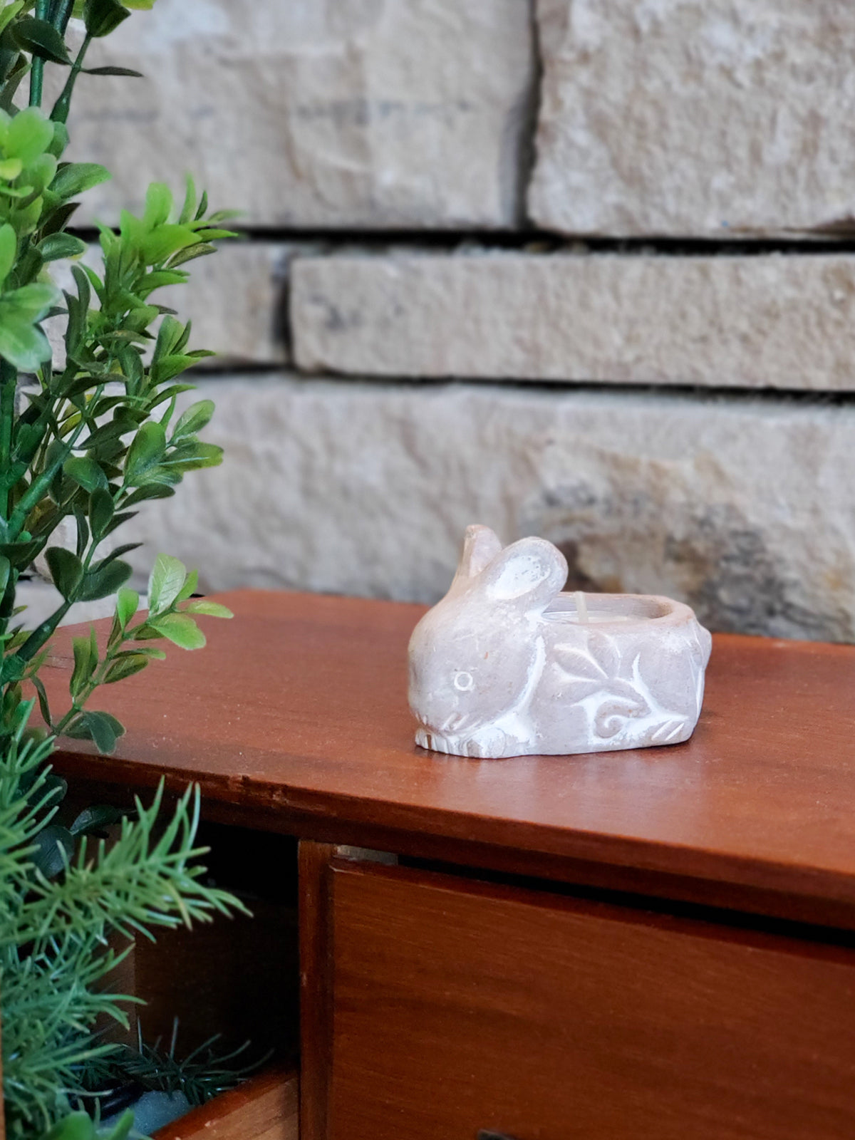 KORISSA Terracotta Tea Light Candle Holder - Rabbit