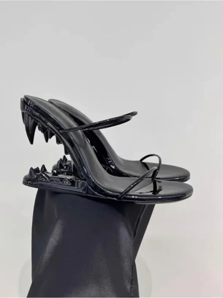 2026 Summer New Metal Tiger Teeth Single Shoes, High Heels, Fashion Show, Women's Wear, Size 44 Women's Sandals