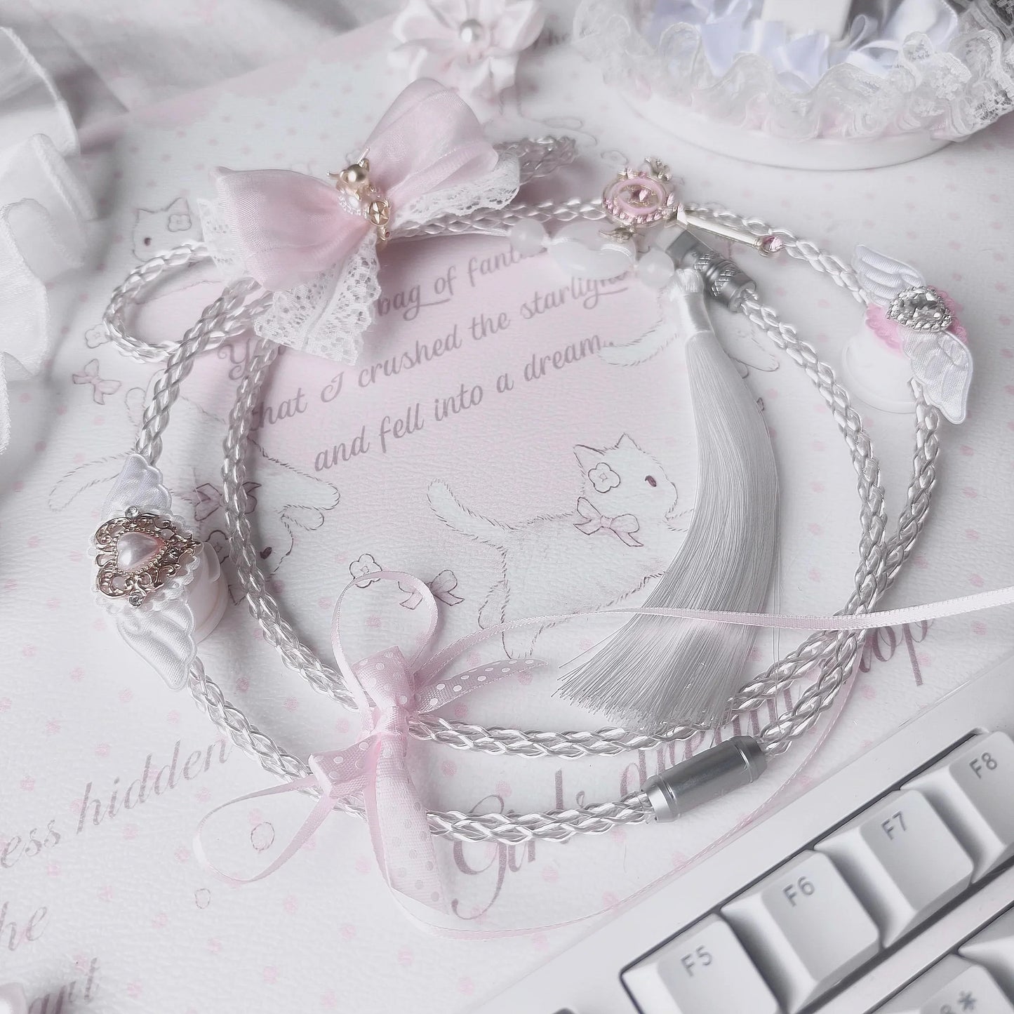 8K Luminous Keyboard Aviation Plug Cable Costom 1.3m USB-TypeC Cute Pink Keyboard Cable Spiral Single Crystal Copper Cable Gift