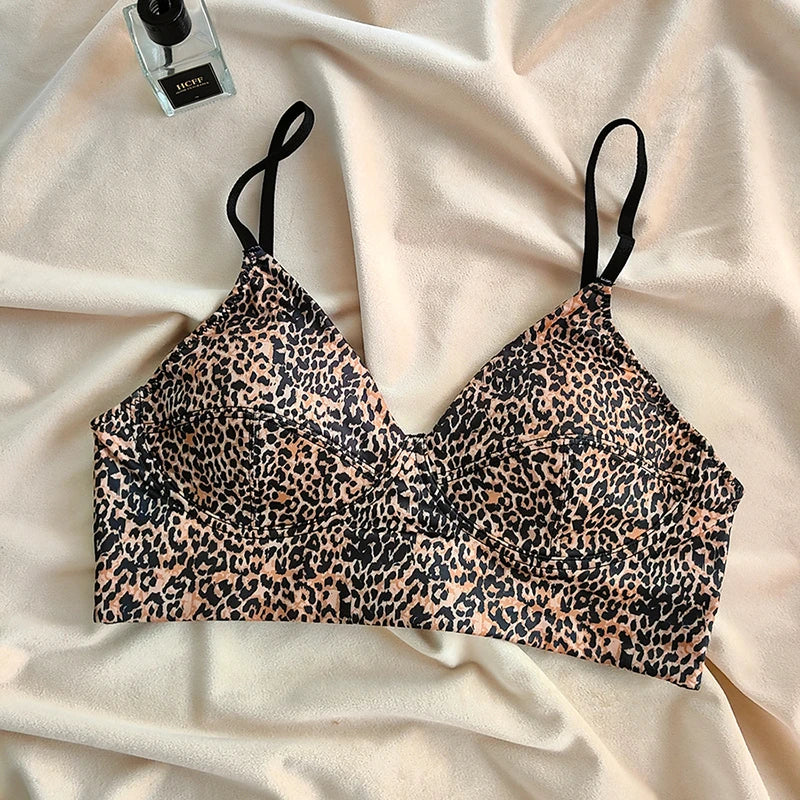 Fashion Women Underwear Cowboy Vest Seamless Simple Bra Deep V Wireless Comfort Brassiere Classic Sling Lingerie Outer Wear