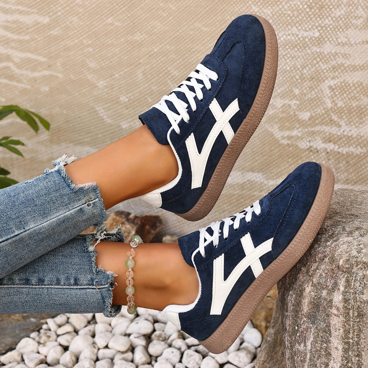 Women Sneakers 2026 Fashion Casual Flats Vulcanize Shoes Round Toe Lace Up Comfortable Flat Shoes for Women Zapatos De Mujer