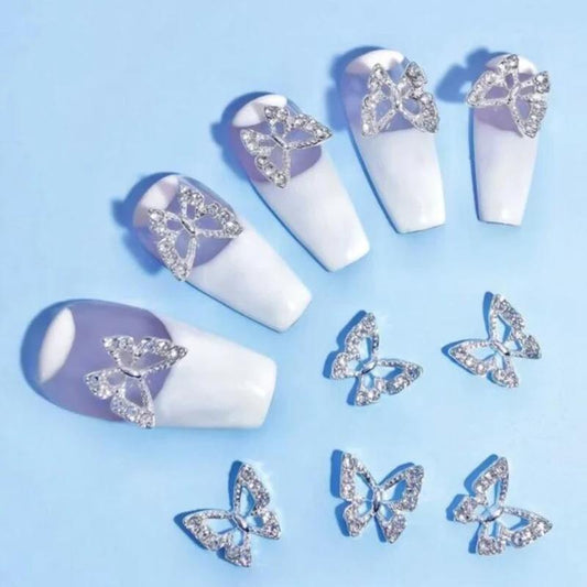Abalorios de uñas de mariposa