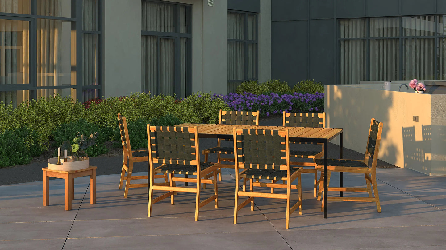 Silla de comedor lateral sin brazos Sava para interior y exterior en cincha negra