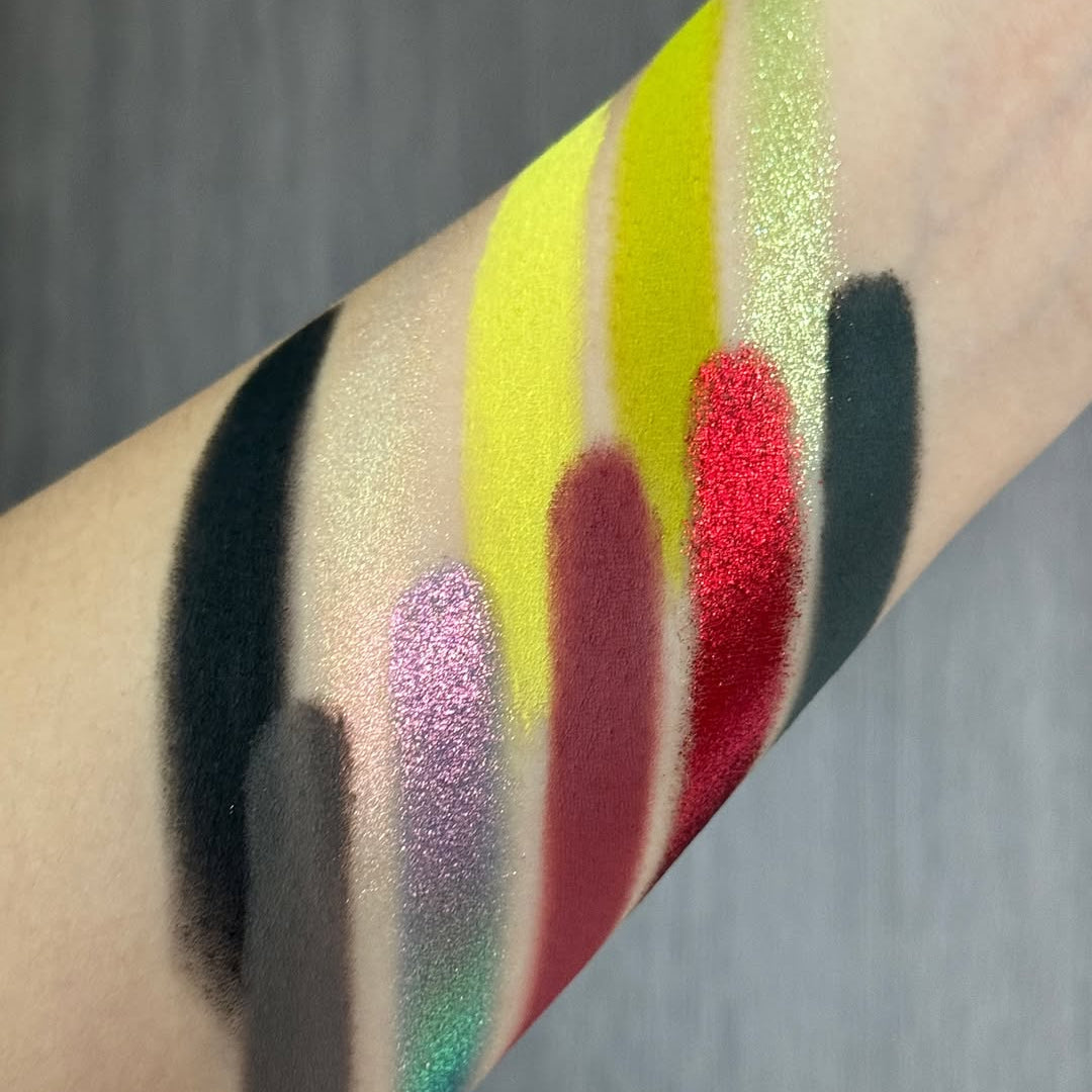 NOIRICORN × @ghoul.in.japan BLIGHTMOON Eyeshadow Palette