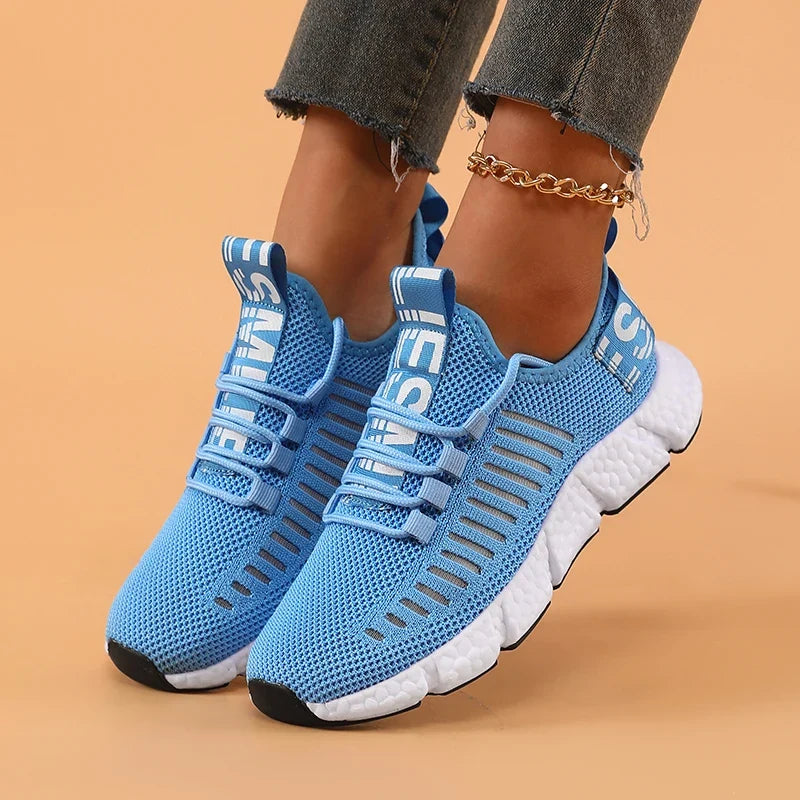 Shoes Woman Outdoor Training Lightweight Sports Soft Sole Comfortable Lace Up Mesh Casual Shoes Large Breathable Sports Shoes