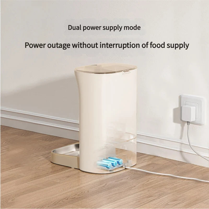 Automatic dog food dispenser with insect-proof seal and timed feeding; 4 meals/10-cup pet food dispenser
