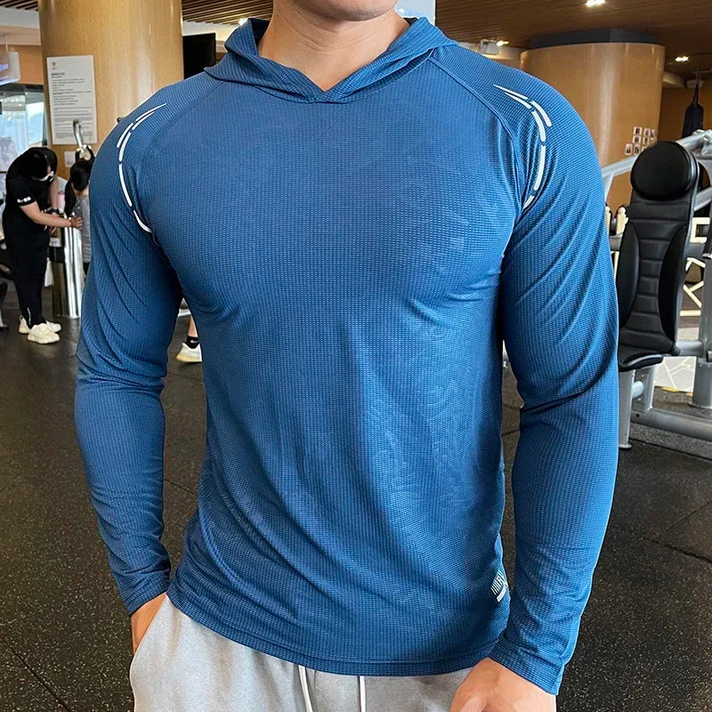 Camiseta de gimnasio con capucha FlexFit - Manga larga
