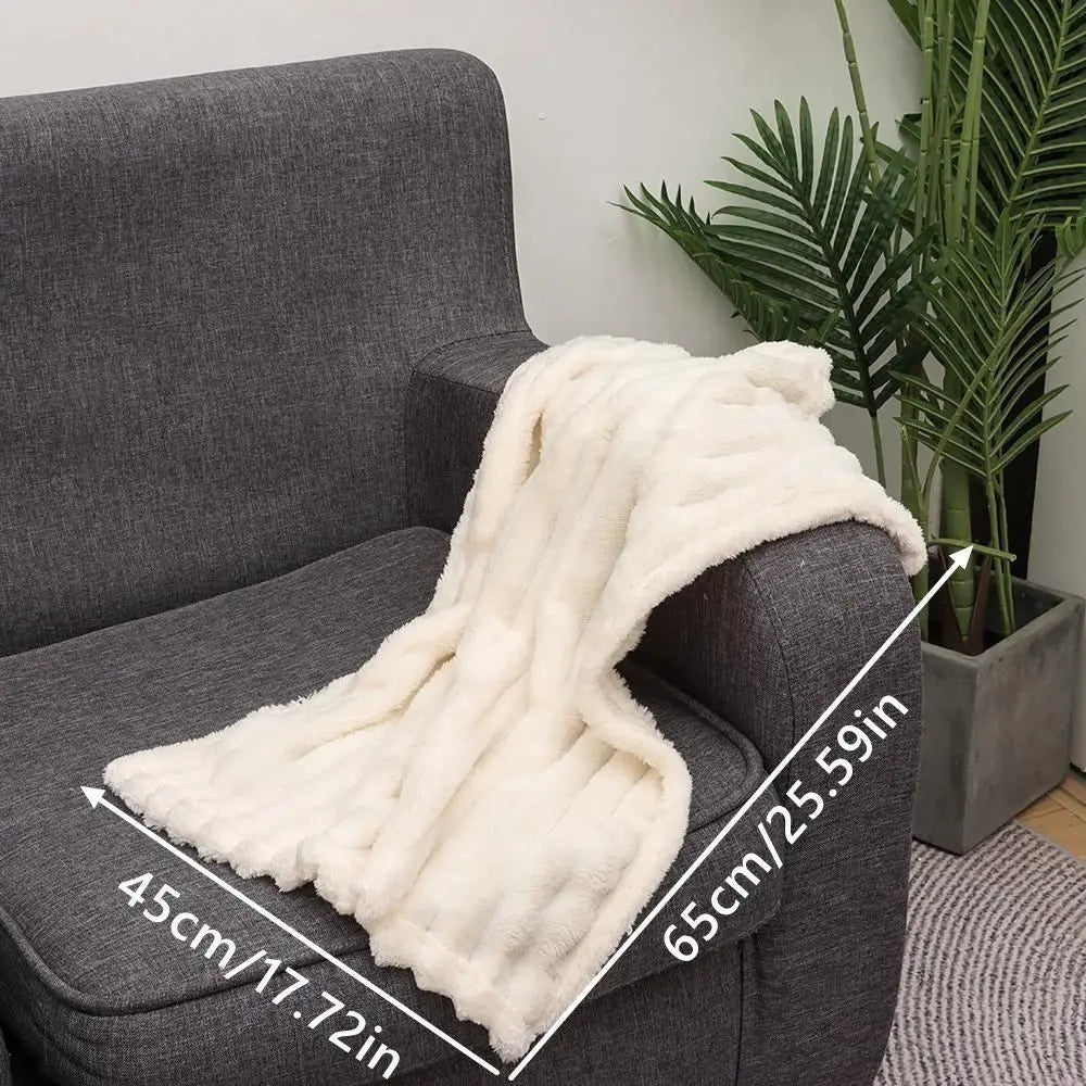 New Double Sided Warm Blanket Warm Skin-Friendly Throw Blanket Breathable Ultra Soft Bunny Blanket
