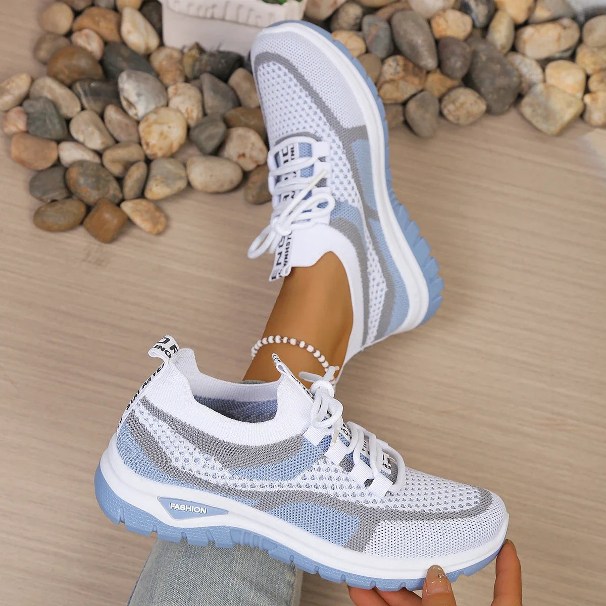 Women's shoes summer 2026 casual sneaker new style two-color single shoes, versatile, casual and fashionable work shoes