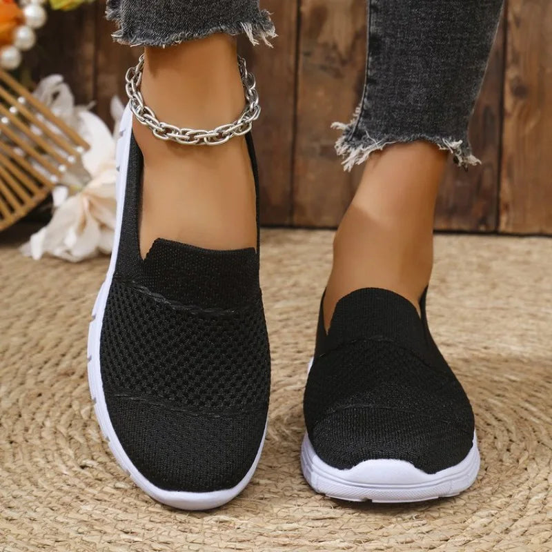 Lightweight Soft Sole Women Casual Shoes Summer Breathable Knit Slip On Sneakers Woman Anti Slip Comfort Walking Shoes Plus Size