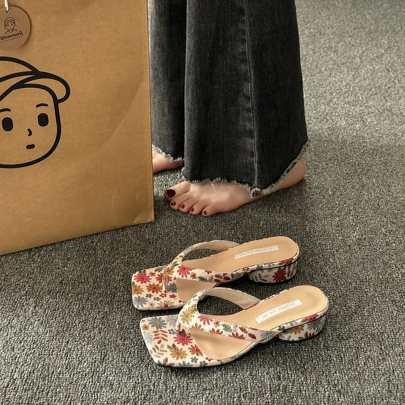 Summer Clip Toe Women Slippes New 2025 Fashion Elegant Wedges Heel Slides Shoes Ladies Casual Outdoor Beach Flip Flops Sandalias