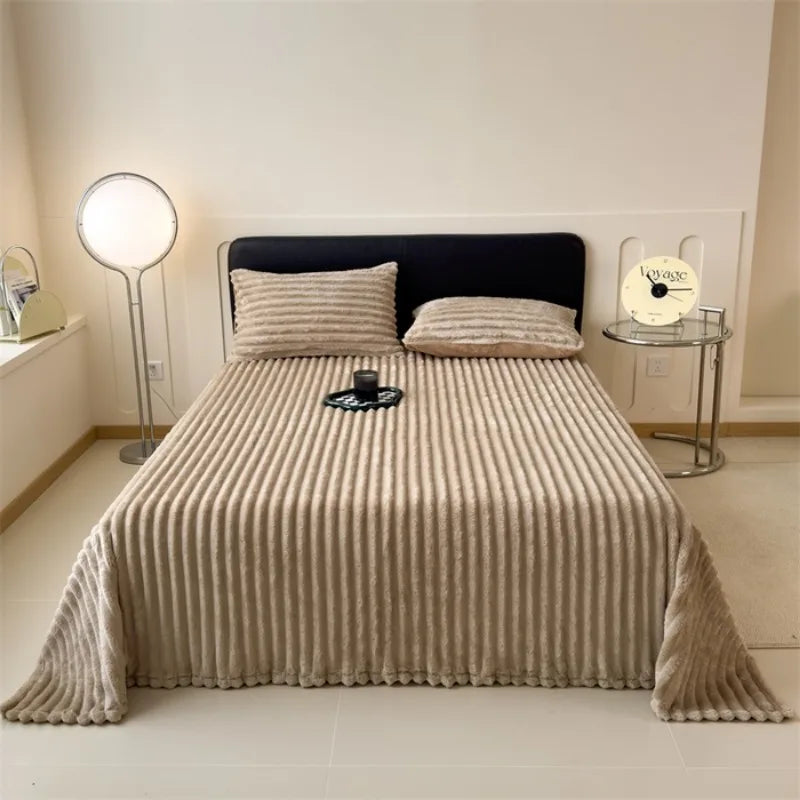2025 autumn and winter new solid color imitation rabbit fur blanket thickened blanket drawn milk fleece blanket,  no pillowcase