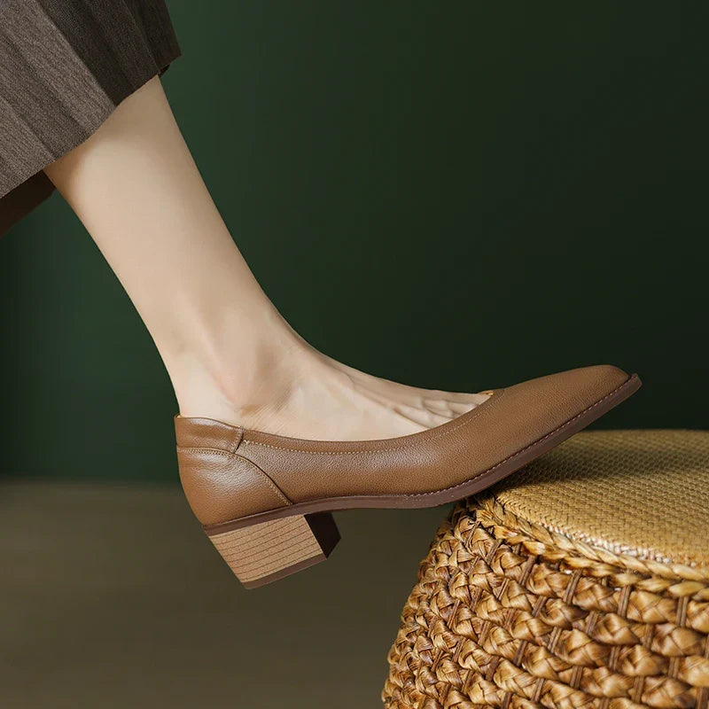 2026 New Spring Women Pumps Shallow Genuine Leather Med Heels Pointed Toe Summer Women Shoes Lady Shoes Leather Shoes