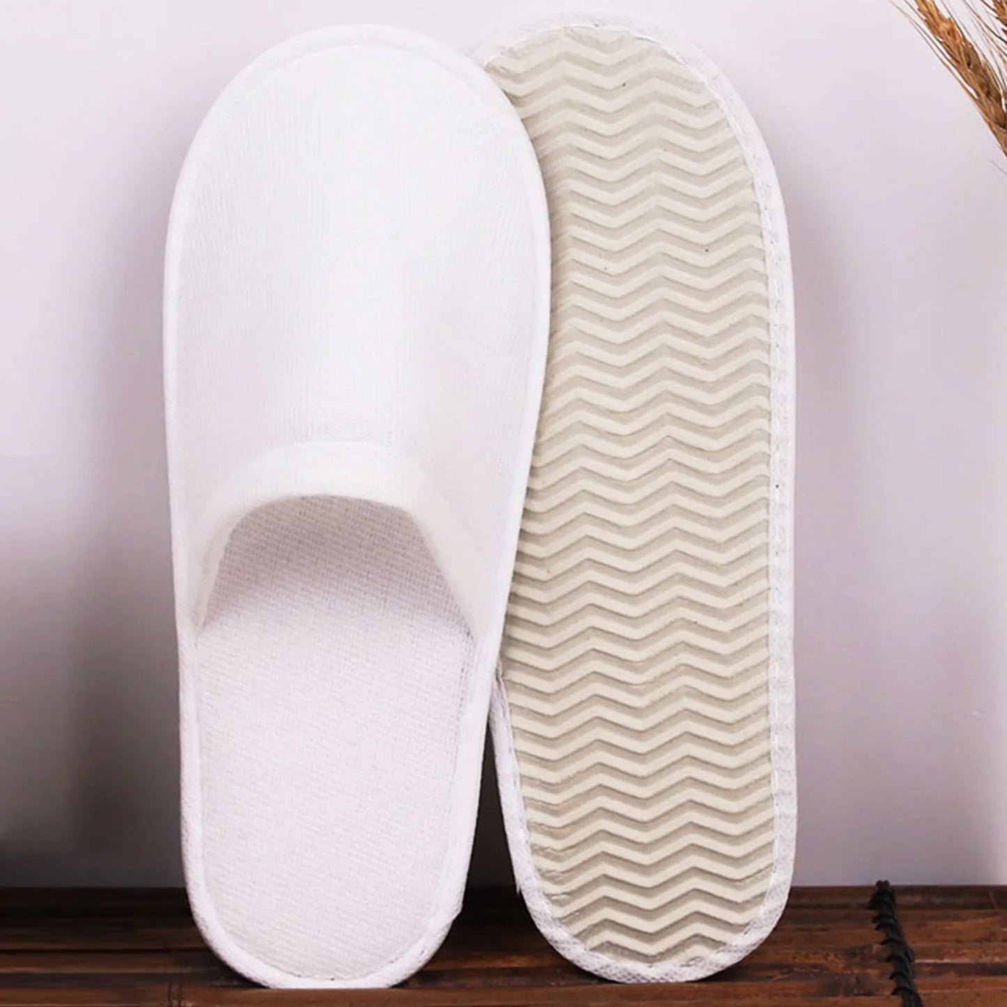 Portable Home Guest Slippers Comfortable to Wear Thickened Slippers for Home and Travel Guests Use