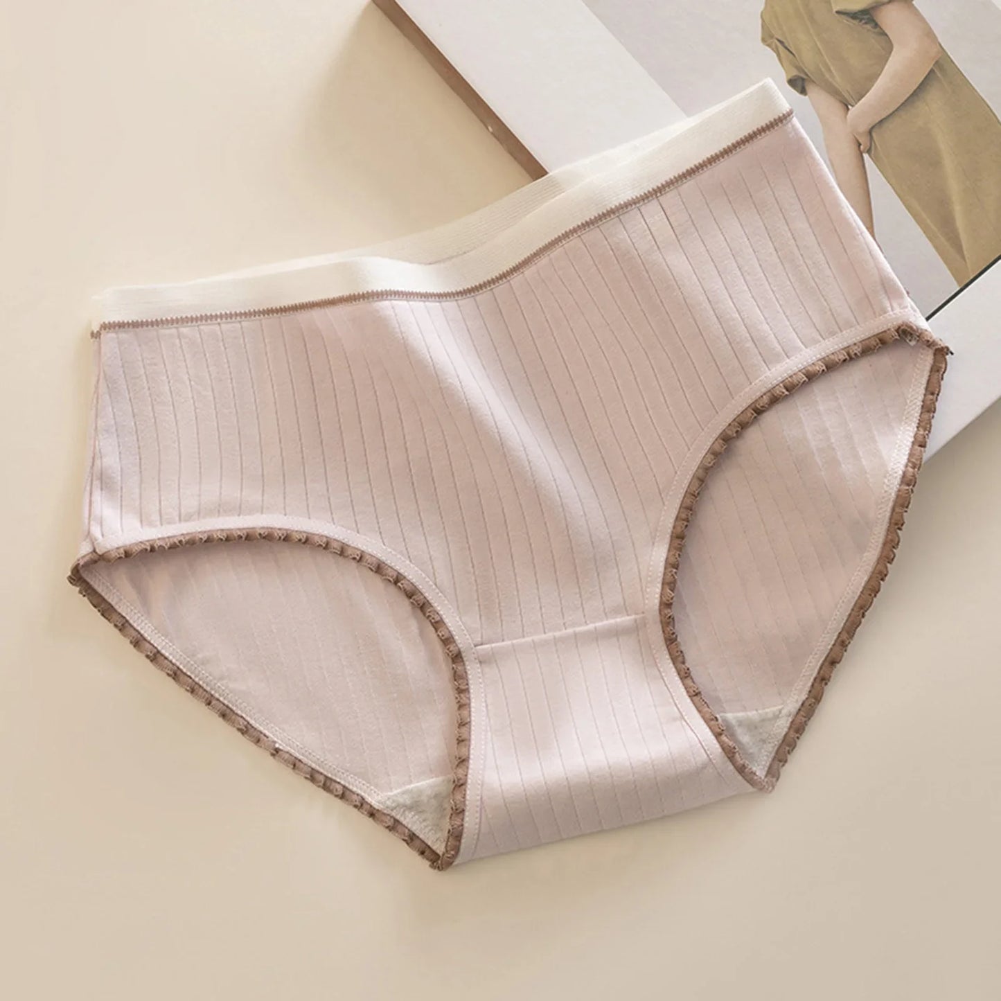 2026 Sweat Sports Thongs Womens Cotton Sweat Hipster Stretch Breathable Underpants Women Bikinis Panties трусы женские 부부생활 속옷