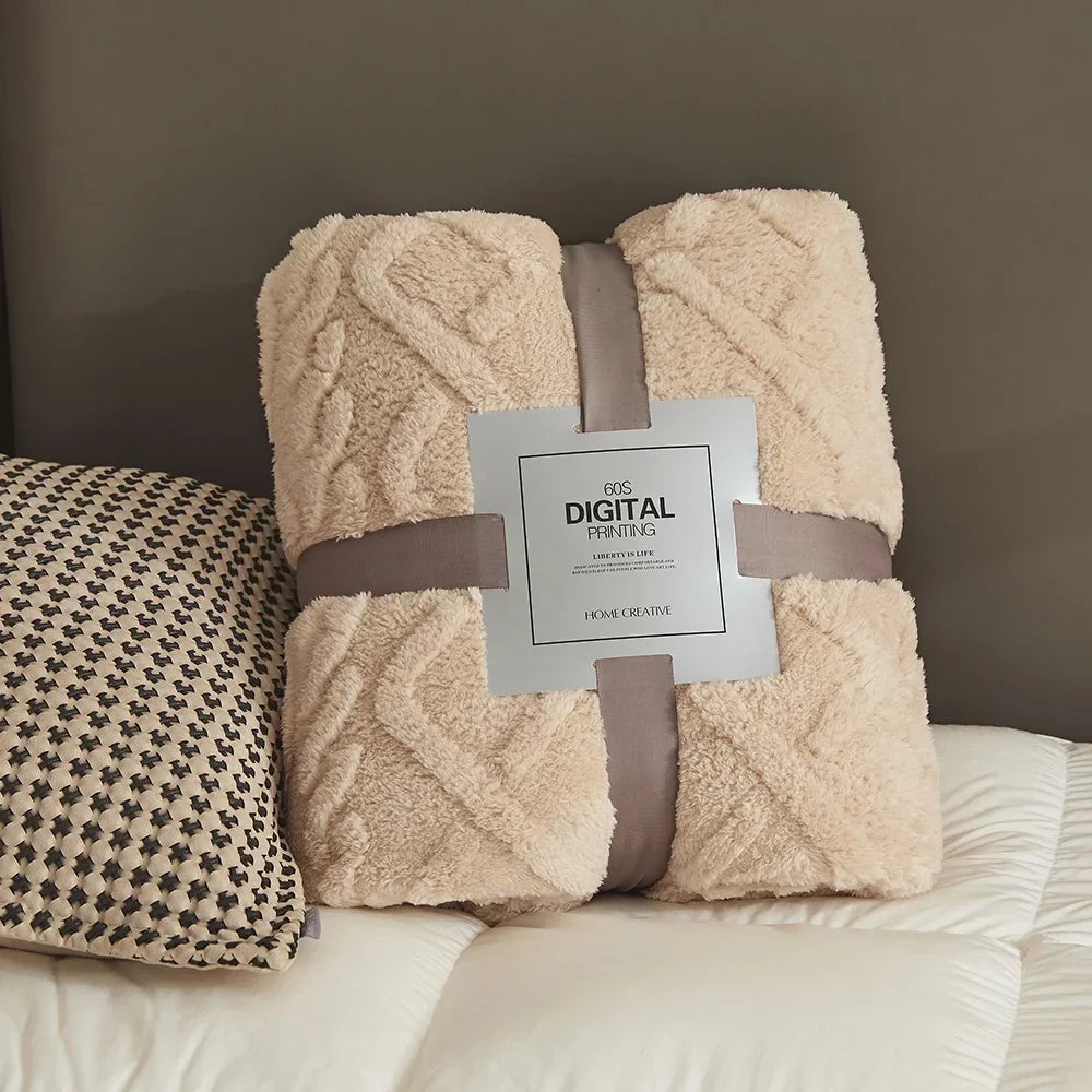 Fluffy Coral Velvet Throw Blanket – Soft Plush & Warm, Thickened Flannel, Comfortable for  Air-Conditioned Room, Luxury Decor