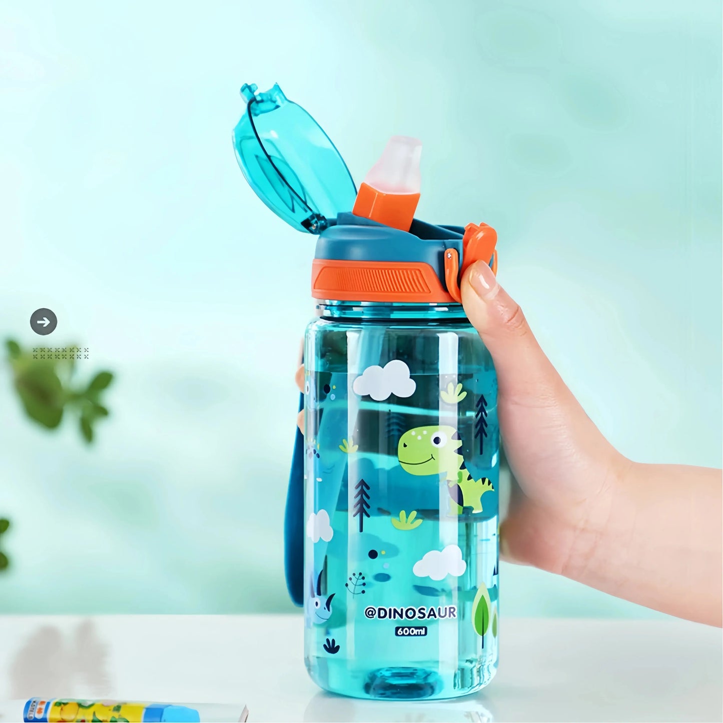 600ml Dinosaur Water Bottle with Silicone Straw