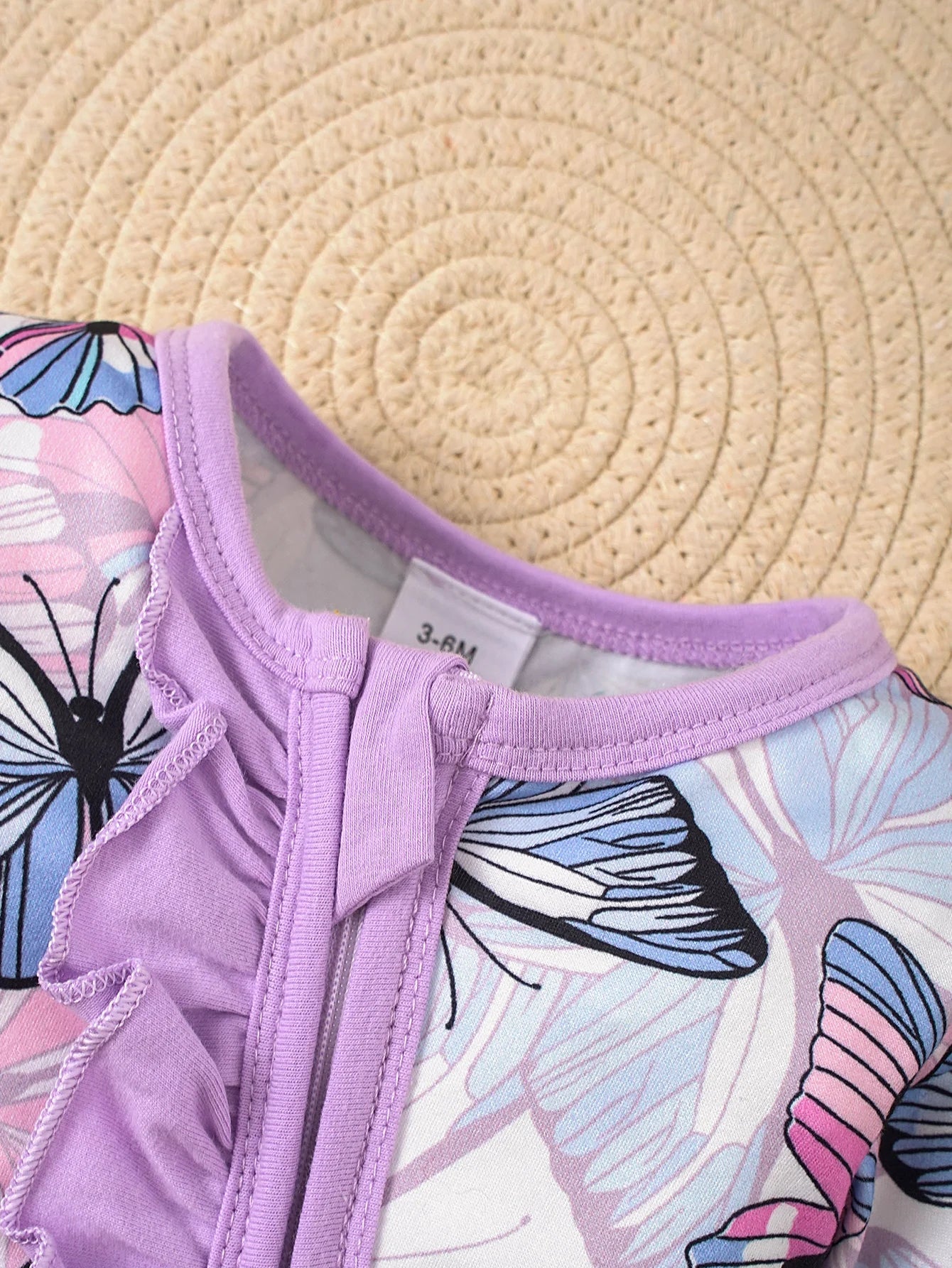 Spring and summer baby newborn zip-up footed onesie set, including a hat and a scarf, three-piece set