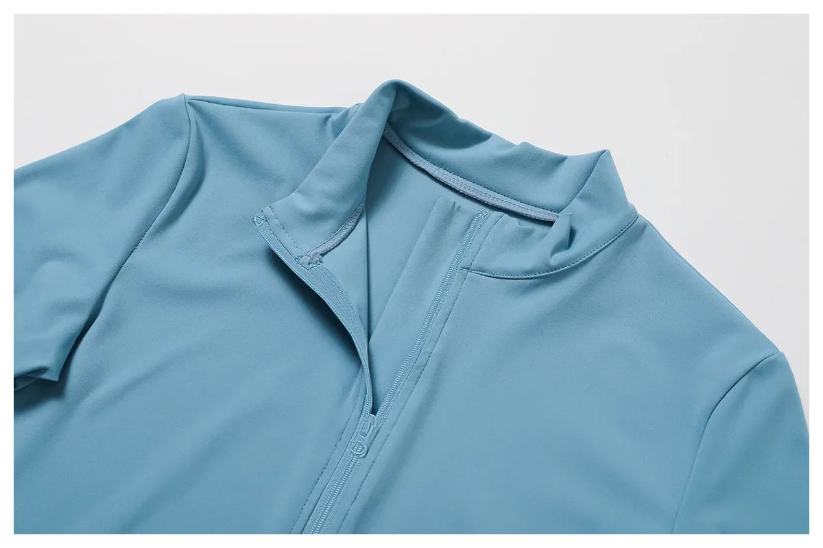 Chaqueta de mujer con cremallera completa y estilo deportivo