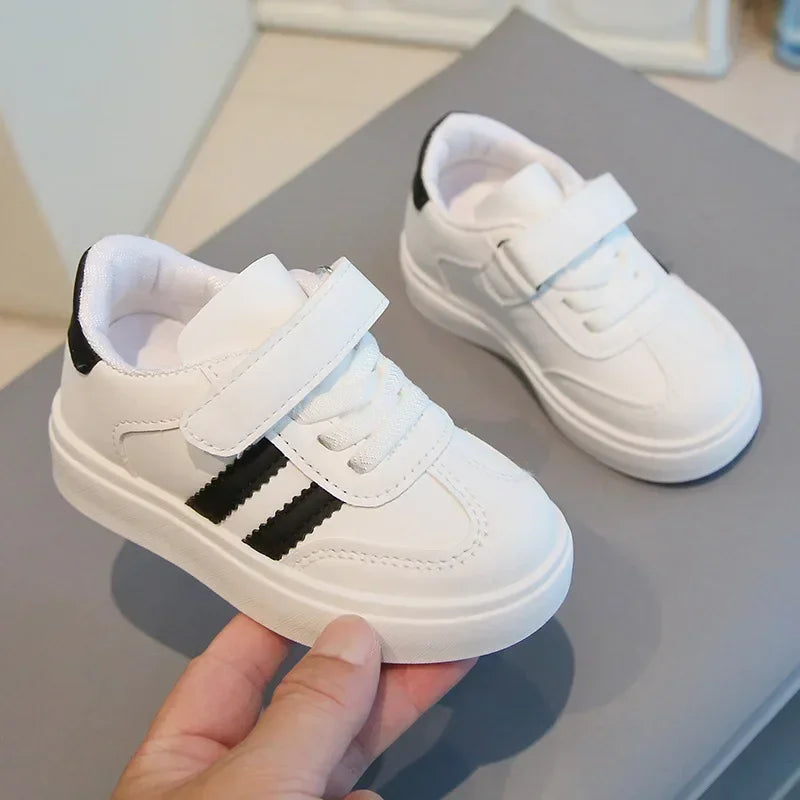 Kids Sports Shoes for School 2025 New Fashion Boys Girls White Shoes Non-slip Soft Sole Children Casual Shoes Hook&loop Trendy
