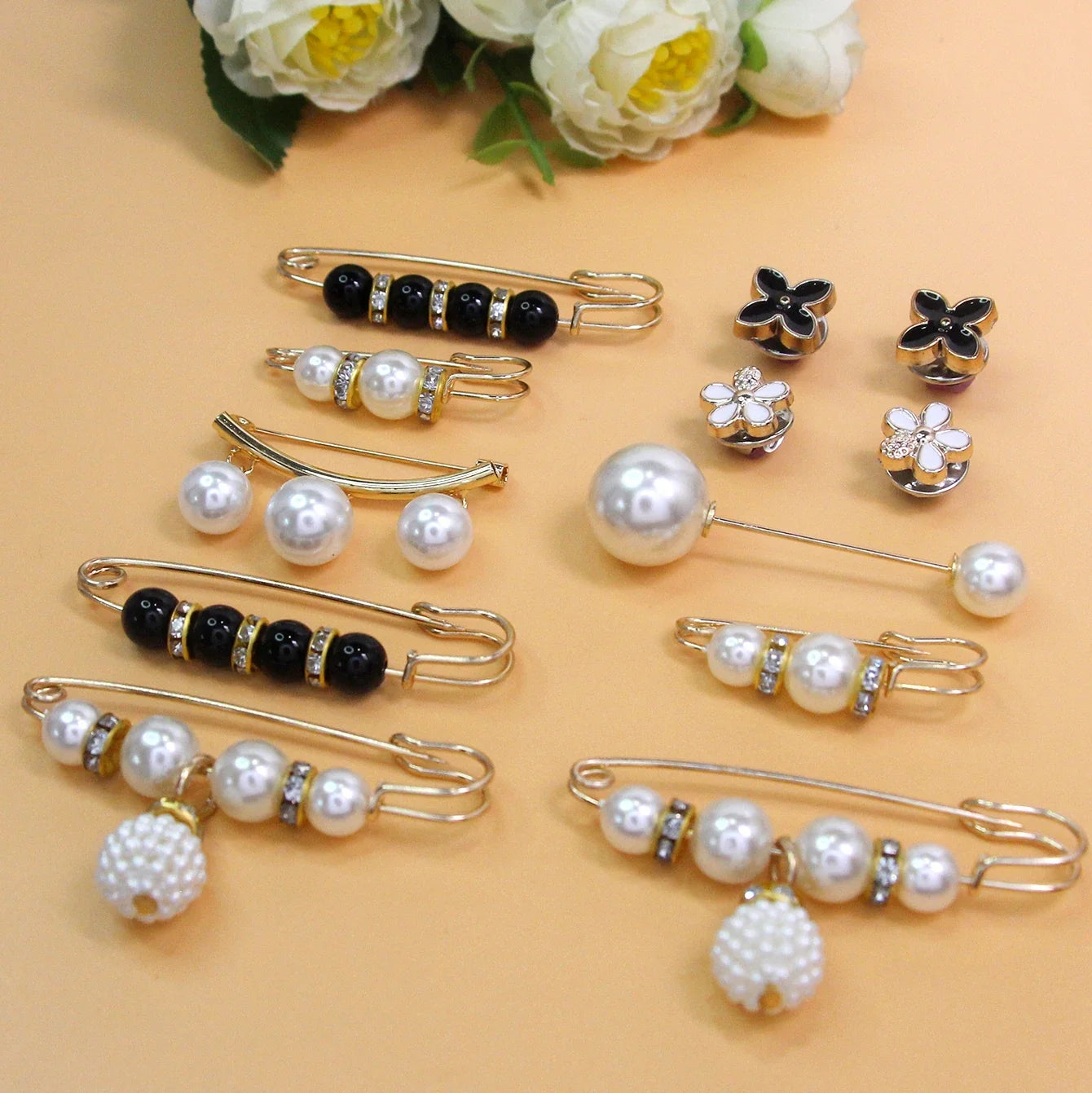 Ainameisi 12pcs Fashion Pearl Brooch Waist Cinching Adjustable Skirt