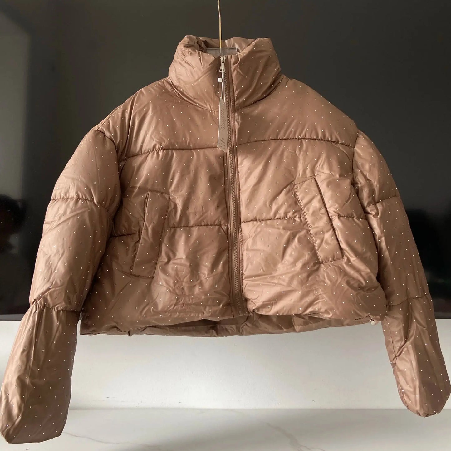 2026 New Winter Clothing Parkas Women's Outwear Short Coats Korean Rhinestone Coat Ladies Thickened Warm Cotton Puffer Jackets