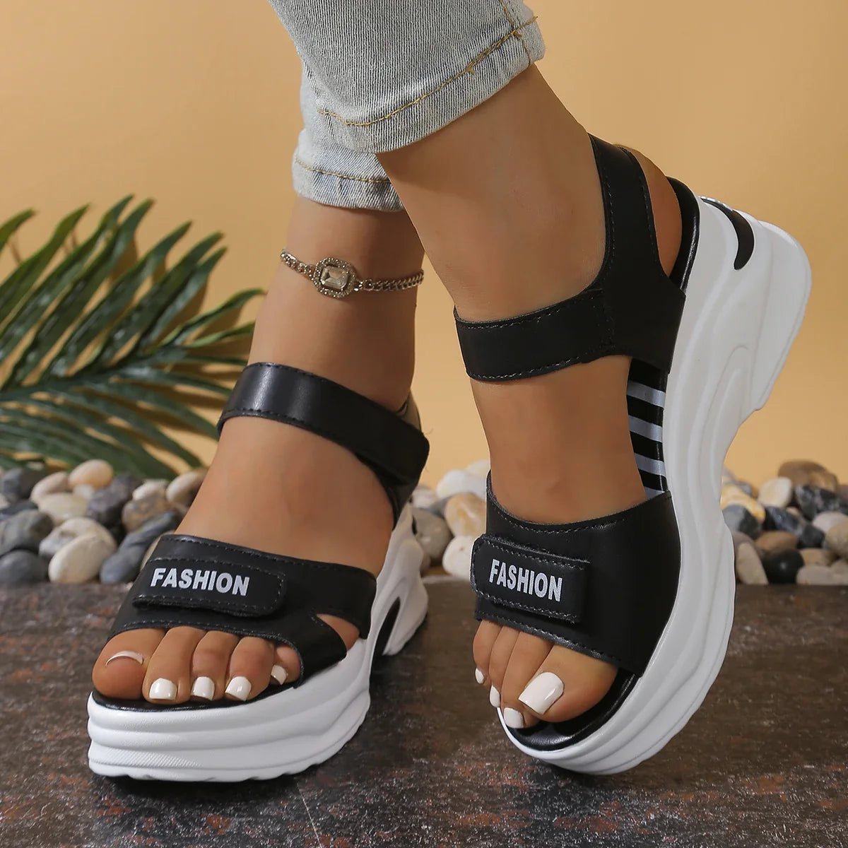 2025 New Women Platform Wedge Sandals Summer Fashion Comfortable Shoes Women Light Casual Velcro Beach Shoes Zapatos De Mujer