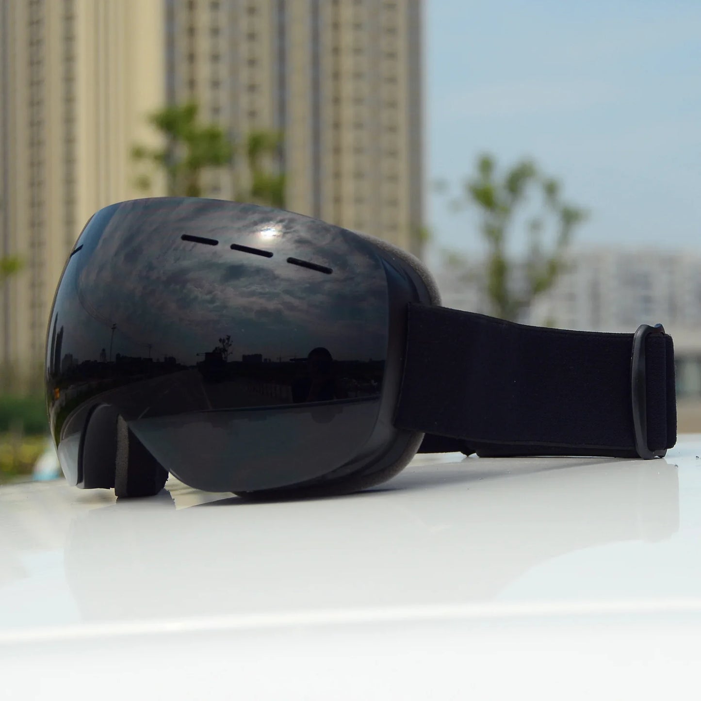 Clear Vision on the Slopes Ski Goggles