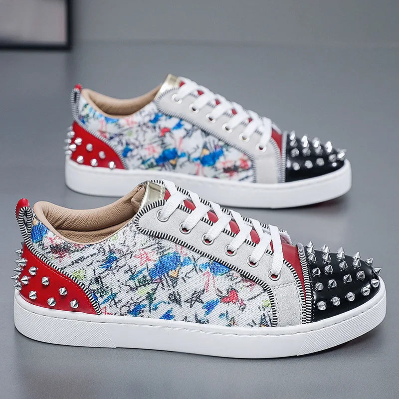 New Fashion Silver Trainers Glitter Spiky Shoes Men Lace Up Sneakers Low Top Shoes Red Sole Man Designer Sneaker With Spikes
