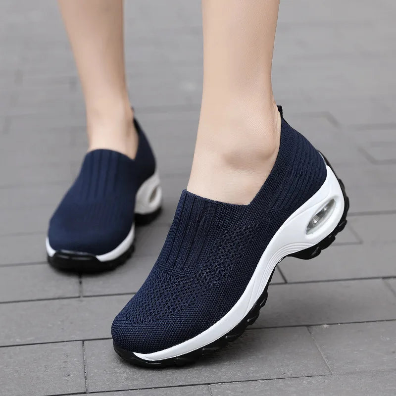 Breathable Mesh Slip-On Sports Shoes Comfortable Thick Bottom Heightening Walking Shoes for Women Casual round Toe Rubber Sole