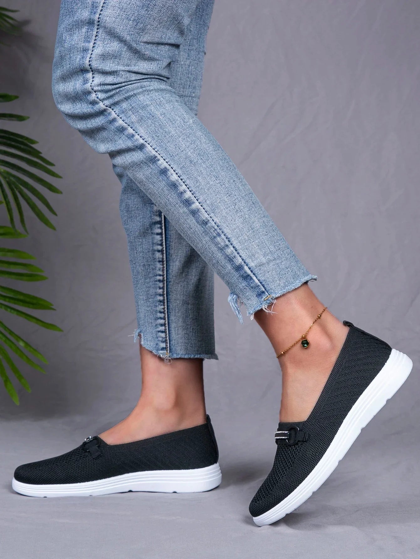 Spring new women's sports shoes, fashionable, breathable, lightweight, non-slip, wear-resistant, casual sports shoes, flat shoes