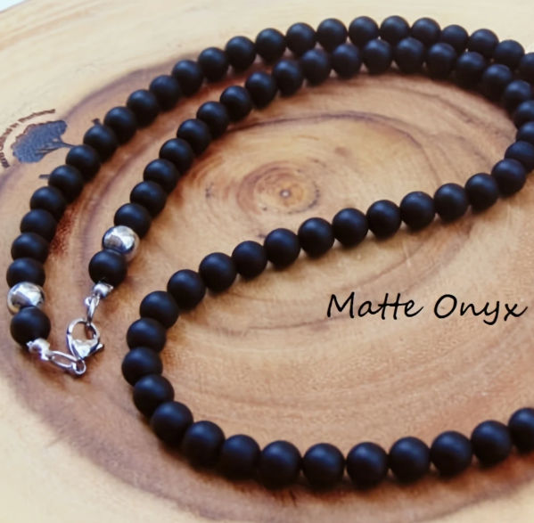 Collar de cuentas negro mate – Cuentas de 8 mm – 27.5 pulgadas de largo